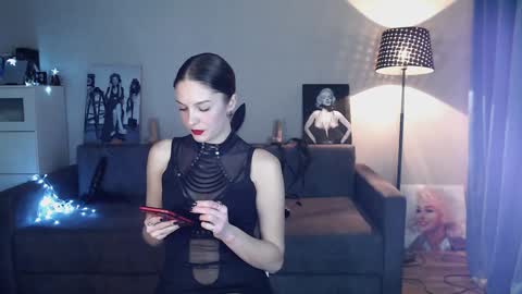 Snapshot of evatequila chatting on December 10, 4:17 pm Eva online show from December 10, 4:17 pm