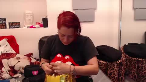 Eva Twiss online show from June 22, 12:34 pm