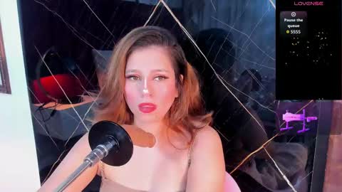 Snapshot of evelin_belen chatting on September 17, 12:30 pm EVELIN online show from September 17, 12:30 pm