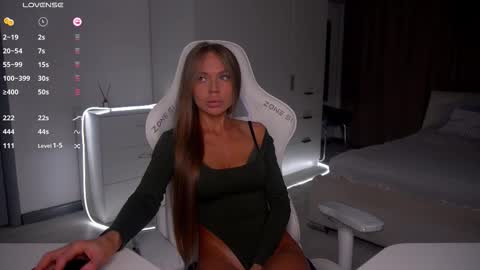 Evelina online show from November 26, 4:15 pm