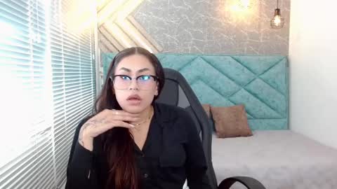 Eveline  online show from February 21, 7:54 pm