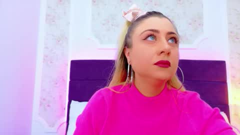 EvelinHill online show from February 9, 4:49 am