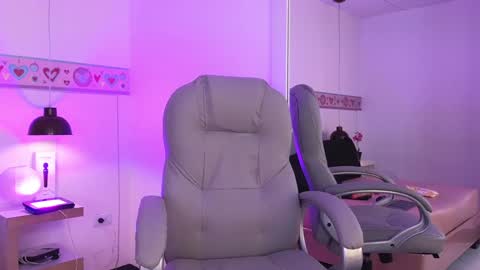  Evelin online show from December 4, 4:26 am