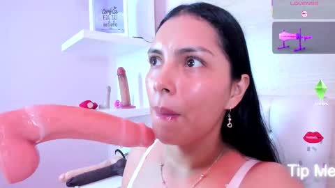 Evelinn belen online show from October 4, 4:27 pm