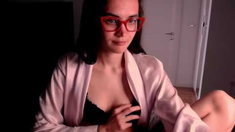 Evelyn online show from May 19, 11:28 am