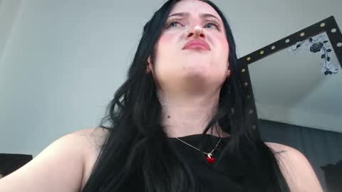 Julieta online show from May 12, 4:10 am
