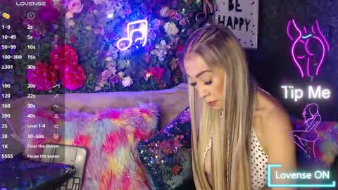 Snapshot of evelynagrey chatting on February 3, 2:58 am EvelynaGrey online show from February 3, 2:58 am