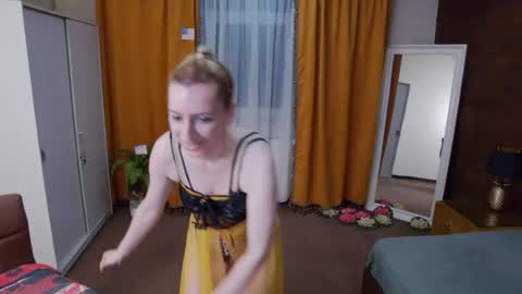 evelynreagan online show from June 27, 6:41 am
