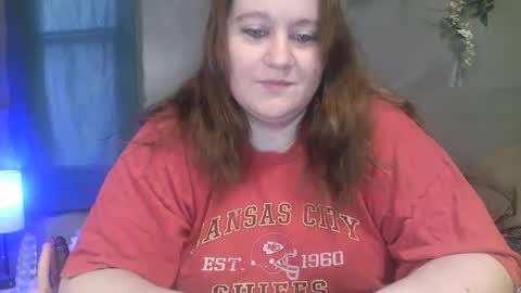 Evelyn Vanderbilt online show from December 9, 1:55 pm