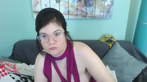 Everly online show from February 11, 1:41 pm