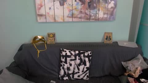 Everly online show from October 2, 12:59 pm