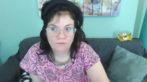 Everly online show from January 11, 3:31 pm