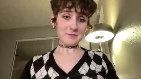 Snapshot of evermoore_24 chatting on January 9, 3:04 am ever moore online show from January 9, 3:04 am