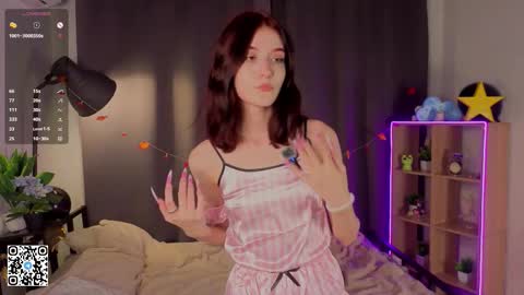 Naomi online show from November 3, 6:09 pm