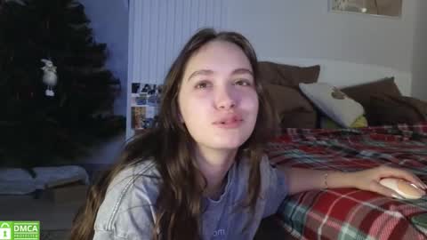 evi_woow online show from November 29, 1:35 am