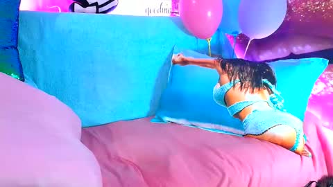 evie_hilll online show from February 7, 4:26 am