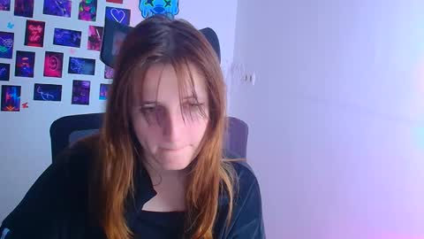 Evie online show from November 22, 6:28 pm