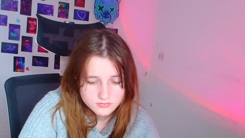 Evie online show from December 4, 11:37 pm