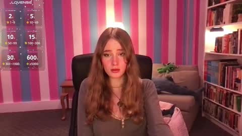 Evie3 online show from December 3, 2:45 am