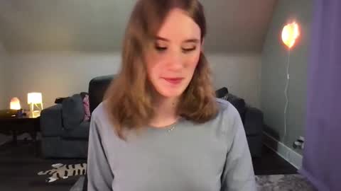Snapshot of eviecam chatting on December 6, 8:56 pm Evie3 online show from December 6, 8:56 pm