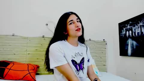 Marley independent model online show from November 14, 9:49 pm