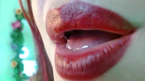 Evoleth online show from December 18, 10:30 am