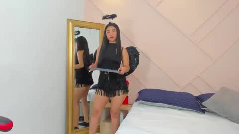 evony-becker online show from October 31, 11:43 am