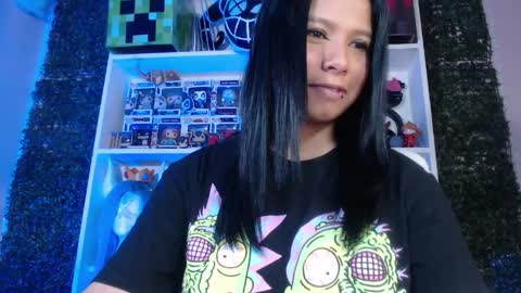 Im Evy online show from May 28, 4:38 pm