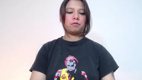 Im Evy online show from January 5, 5:49 pm