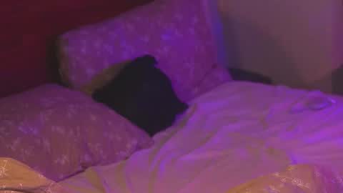 Alyson online show from January 8, 9:20 pm