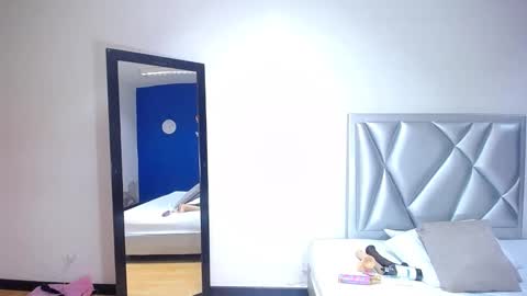 Snapshot of exotic_karmella chatting on February 25, 8:42 pm exotic_karmella online show from February 25, 8:42 pm