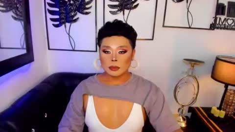Lindsay online show from June 14, 4:31 pm