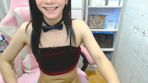 exotictssavie online show from October 28, 6:31 pm