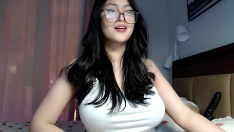 Candy  online show from February 28, 11:58 am