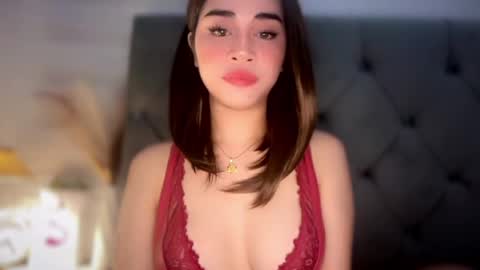 chloee online show from May 14, 4:05 pm