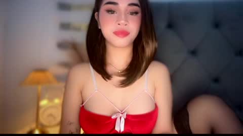 chloee online show from May 17, 3:54 pm