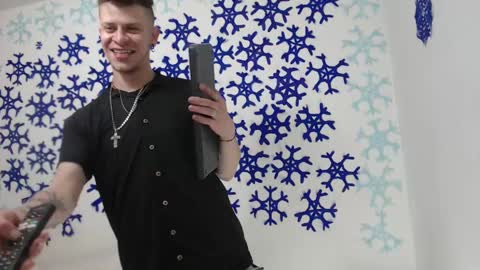 explocion_erotic7 online show from December 8, 4:44 am