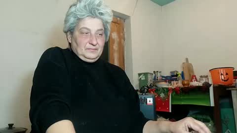 Snapshot of exquisitemature chatting on February 19, 7:26 pm ExquisiteMature online show from February 19, 7:26 pm