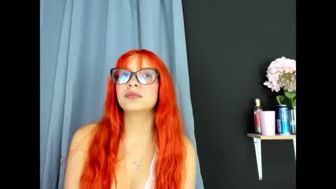 Snapshot of extasis19 chatting on September 19, 4:49 am channel online show from September 19, 4:49 am