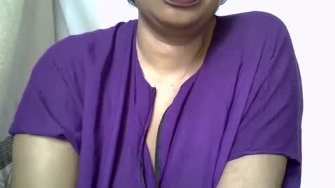 Snapshot of extra_love36 chatting on October 15, 10:27 am extra_love36 online show from October 15, 10:27 am