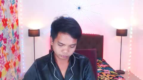 JOHNDAVE online show from February 19, 7:02 pm