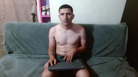 eyes09 online show from December 22, 12:17 am