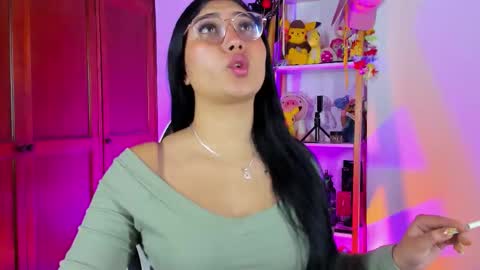 Emily online show from November 25, 9:35 pm