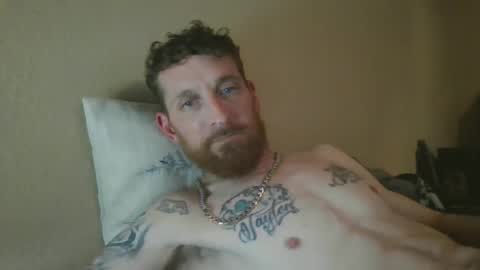Snapshot of eze420711 chatting on January 11, 8:22 am Rustynailher online show from January 11, 8:22 am