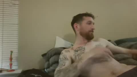 Snapshot of eze420711 chatting on December 31, 5:22 am Rustynailher online show from December 31, 5:22 am