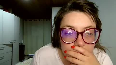 Aimee online show from December 21, 5:25 am