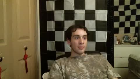 Snapshot of ezra_naamah chatting on February 13, 12:57 am Ezra Naamah online show from February 13, 12:57 am