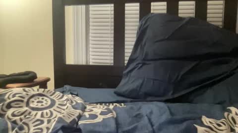 ezrandomguy online show from March 7, 3:50 am