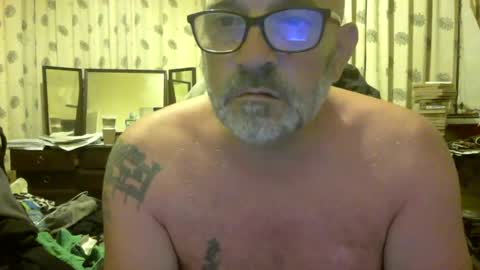 f1zzeek online show from June 21, 11:44 pm