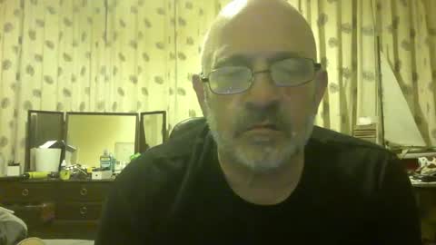 f1zzeek online show from May 21, 10:49 pm